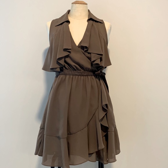 DOUBLE ZERO Taupe-Brown wrap dress with faux suede tie & Ruffled bottom Size S - Picture 1 of 12